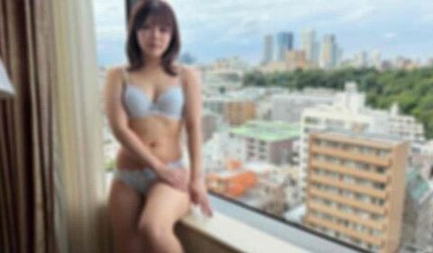 FC2-PPV-4962472 สาวน้อย19หน้าไอดอลผิวขาวผอมบางกับสามเสนาที่ชักดิ้น