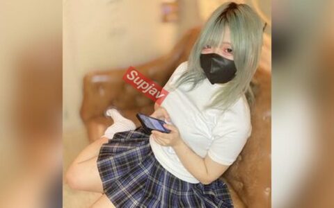 FC2-PPV-4987190 สาวผมสีสดอกอวบหุ่นจิ๋วที่ซนจนตบะแตก